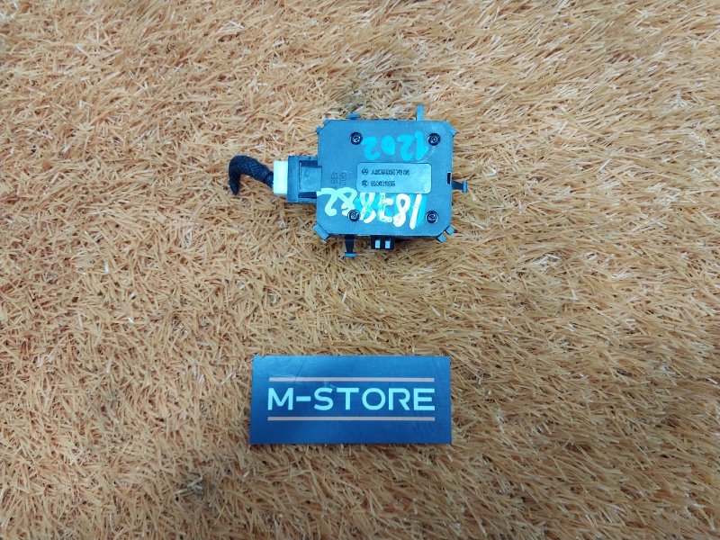 кнопка регулировки сиденья, 700 рублей, Красноярск