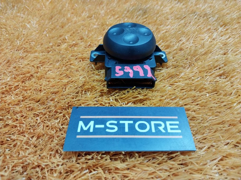 кнопка регулировки сиденья, 670 рублей, Красноярск