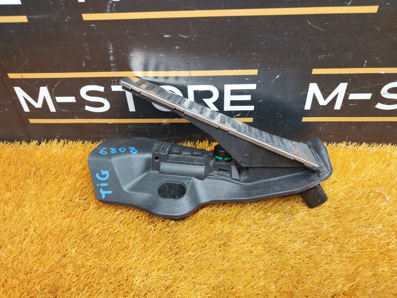 педаль газа, 500 рублей, Красноярск