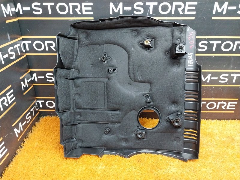 крышка двигателя, 2000 рублей, Красноярск