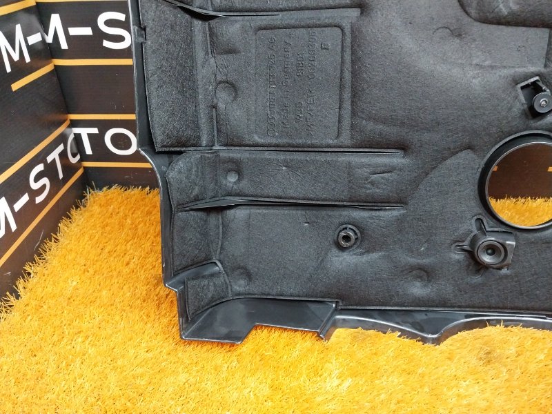 крышка двигателя, 2000 рублей, Красноярск