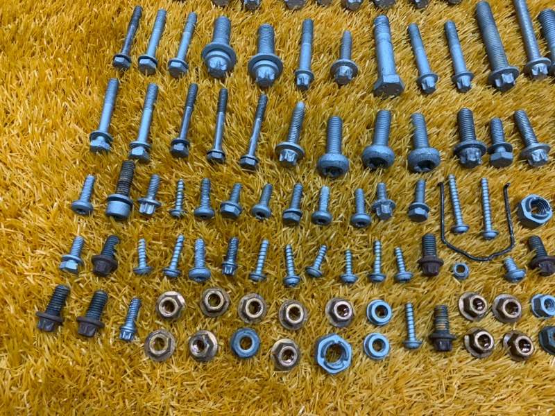 Болты и гайки ДВС, 750 рублей, Красноярск