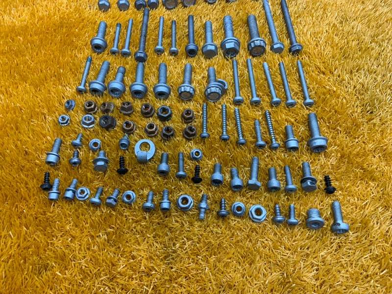 Болты и гайки ДВС, 630 рублей, Красноярск