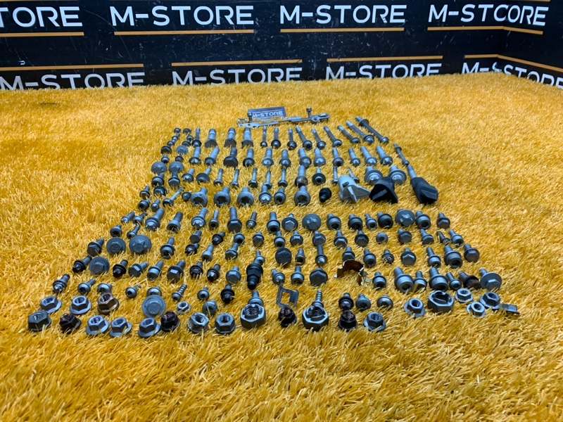 Болты и гайки ДВС, 930 рублей, Красноярск