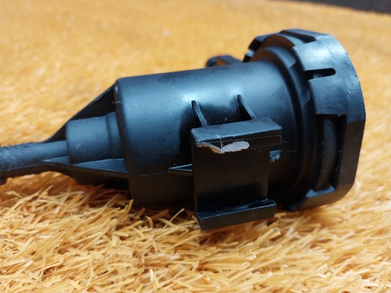 Клапан вентиляции топливного бака, 980 рублей, Красноярск