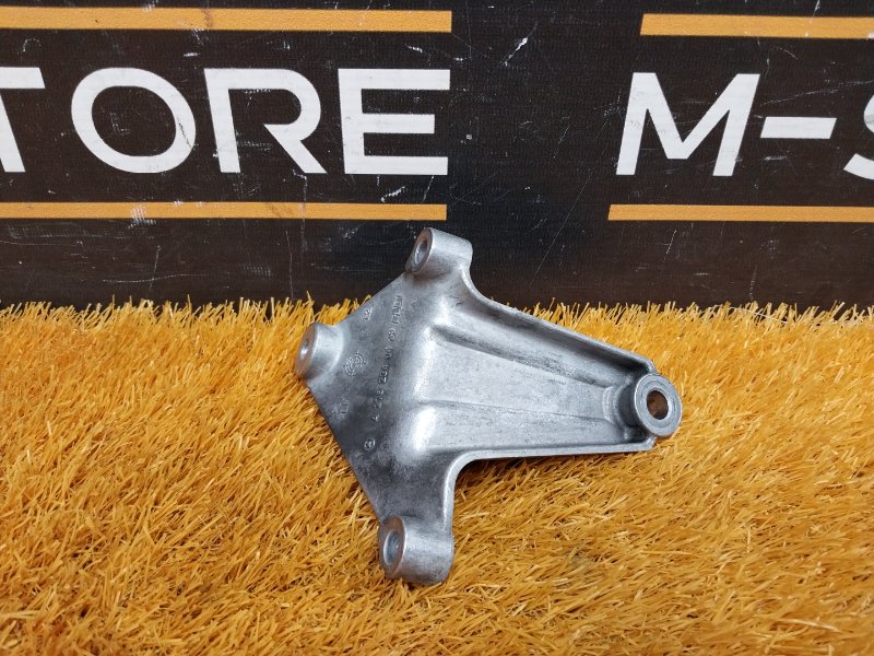 кронштейн, 340 рублей, Красноярск