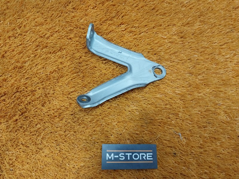 кронштейн, 300 рублей, Красноярск