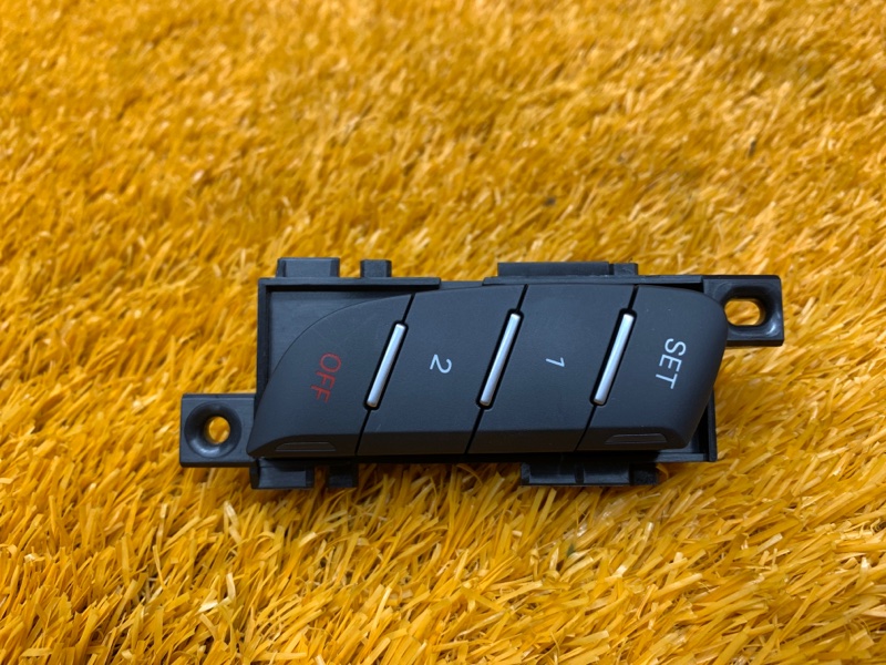 кнопка памяти сидений, 900 рублей, Красноярск