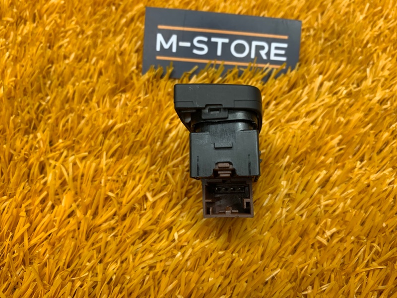 Кнопка центрального замка, 500 рублей, Красноярск