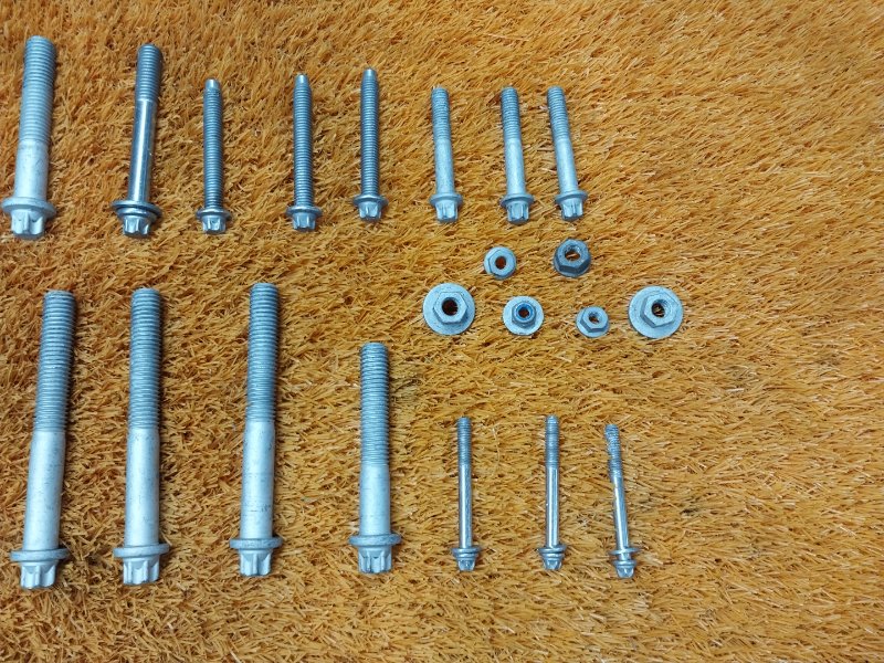 Болты и гайки ДВС, 570 рублей, Красноярск