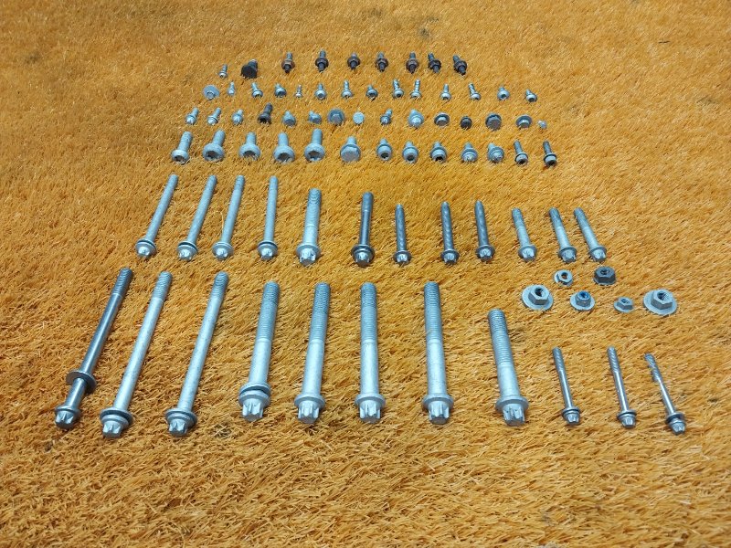 Болты и гайки ДВС, 570 рублей, Красноярск