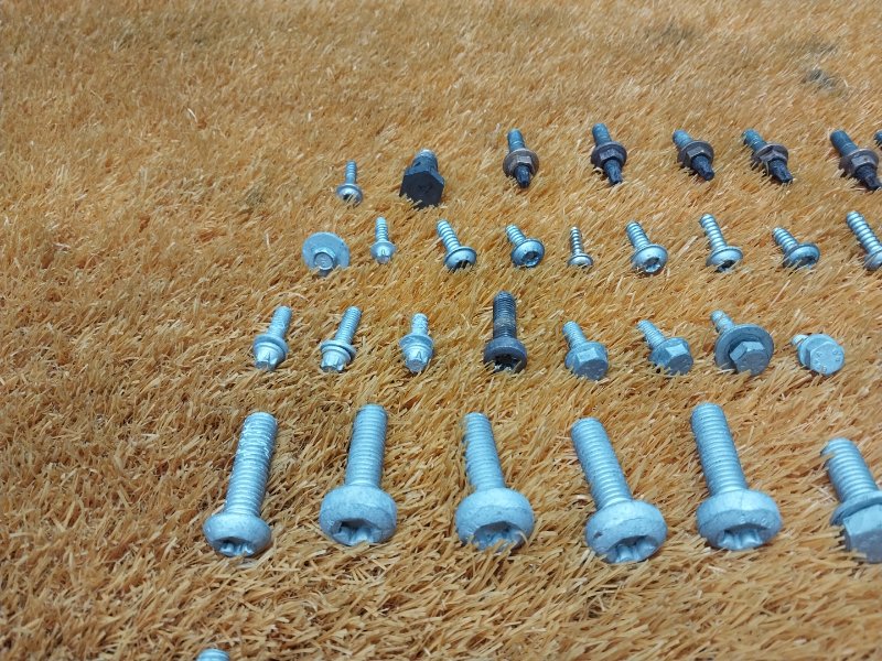 Болты и гайки ДВС, 570 рублей, Красноярск