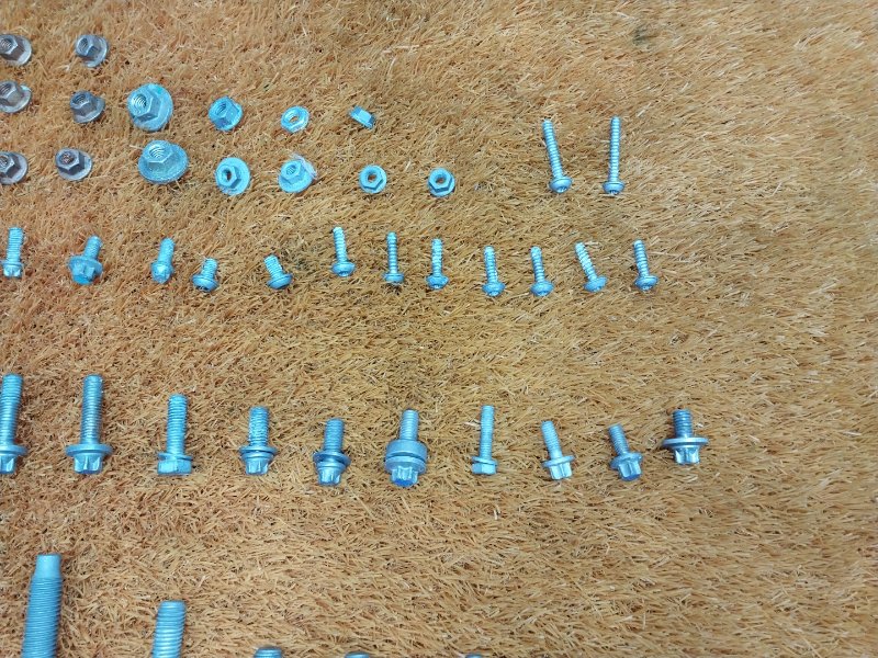 Болты и гайки ДВС, 510 рублей, Красноярск