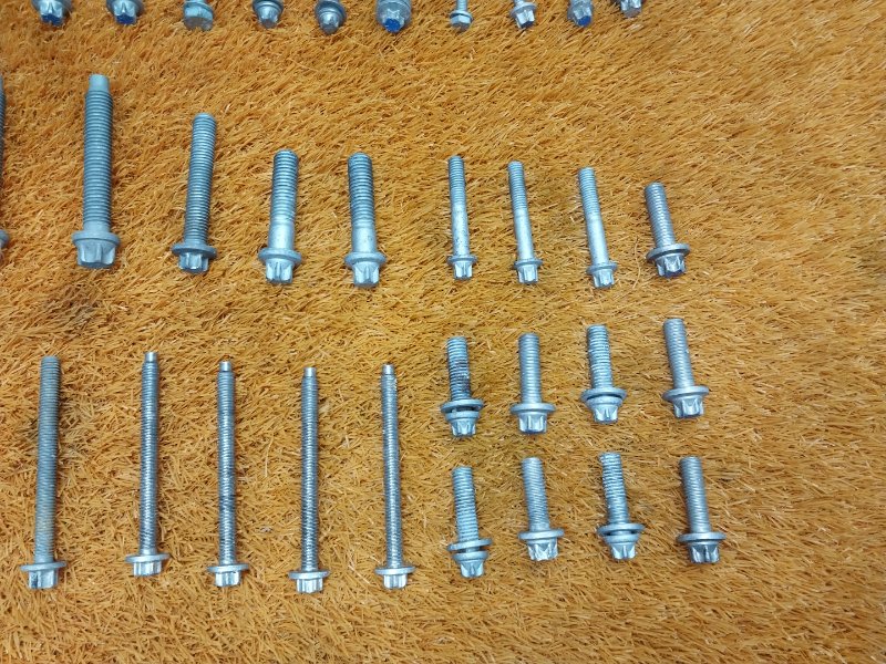 Болты и гайки ДВС, 510 рублей, Красноярск