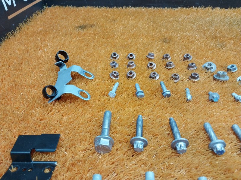 Болты и гайки ДВС, 510 рублей, Красноярск