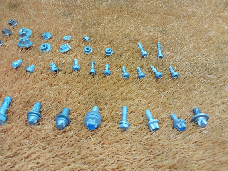 Болты и гайки ДВС, 510 рублей, Красноярск