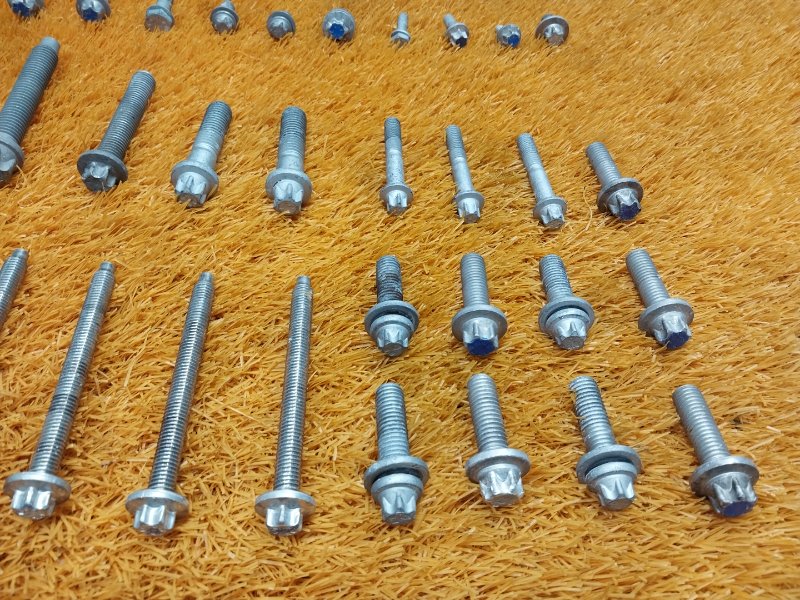 Болты и гайки ДВС, 510 рублей, Красноярск