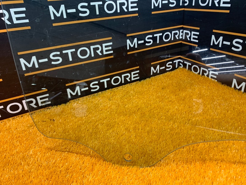 Стекло боковое, 1920 рублей, Красноярск