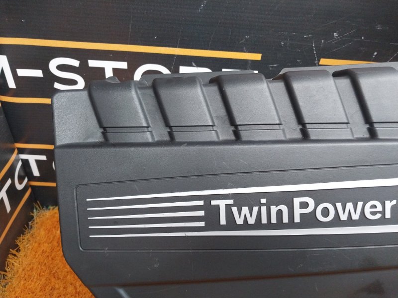 крышка двигателя, 2000 рублей, Красноярск