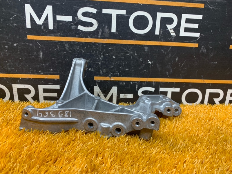 кронштейн, 300 рублей, Красноярск