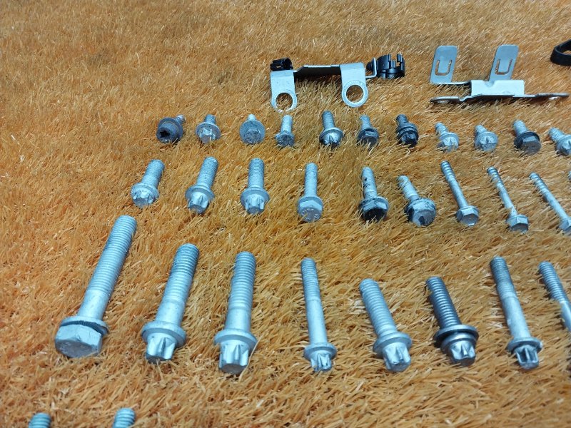 Болты и гайки ДВС, 930 рублей, Красноярск