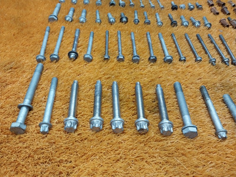 Болты и гайки ДВС, 930 рублей, Красноярск