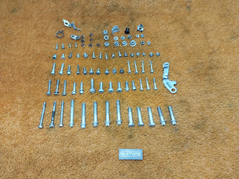 Болты и гайки ДВС, 380 рублей, Красноярск