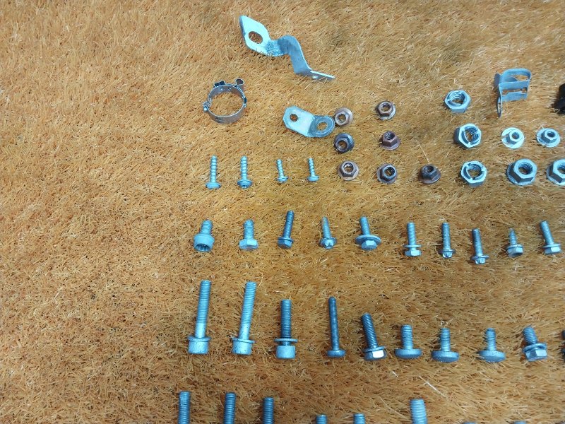 Болты и гайки ДВС, 380 рублей, Красноярск