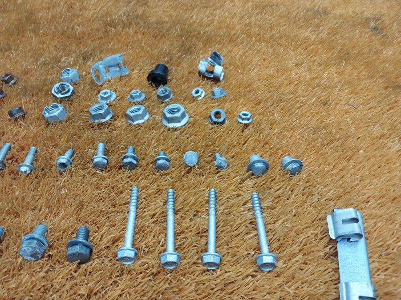 Болты и гайки ДВС, 380 рублей, Красноярск