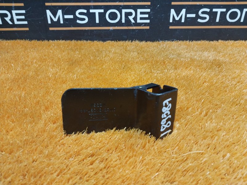 кронштейн, 300 рублей, Красноярск