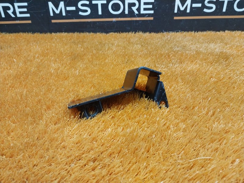 кронштейн, 300 рублей, Красноярск