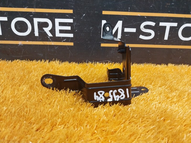 кронштейн, 300 рублей, Красноярск