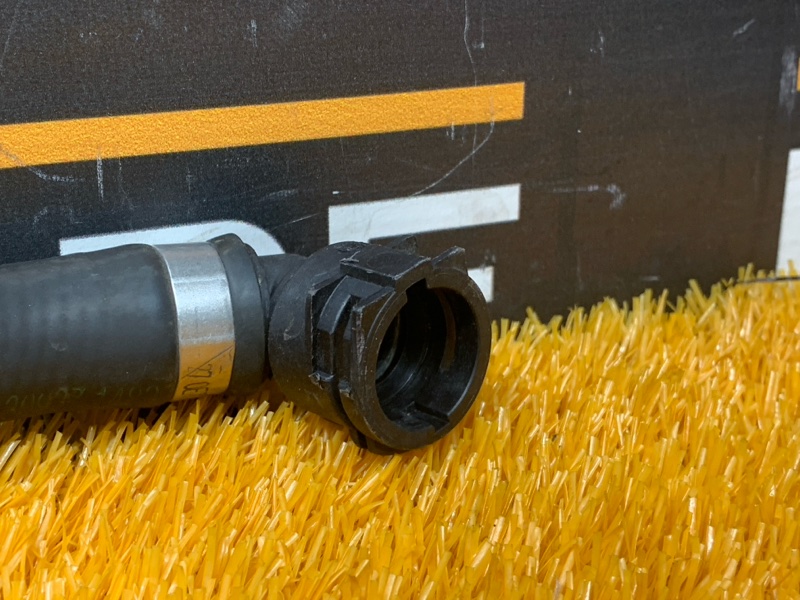 Патрубок системы охлаждения, 1000 рублей, Красноярск