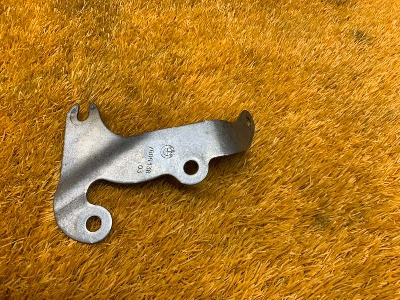 Кронштейн катализатора, 300 рублей, Красноярск