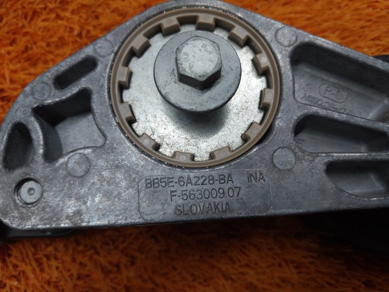 Натяжитель приводного ремня, 1400 рублей, Красноярск