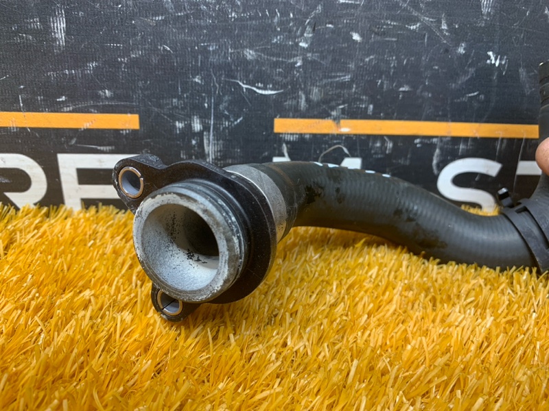 Патрубок системы охлаждения, 1000 рублей, Красноярск