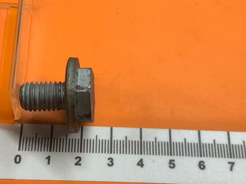 болт гидротрансформатора, 380 рублей, Красноярск