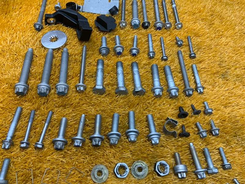 Болты и гайки ДВС, 750 рублей, Красноярск