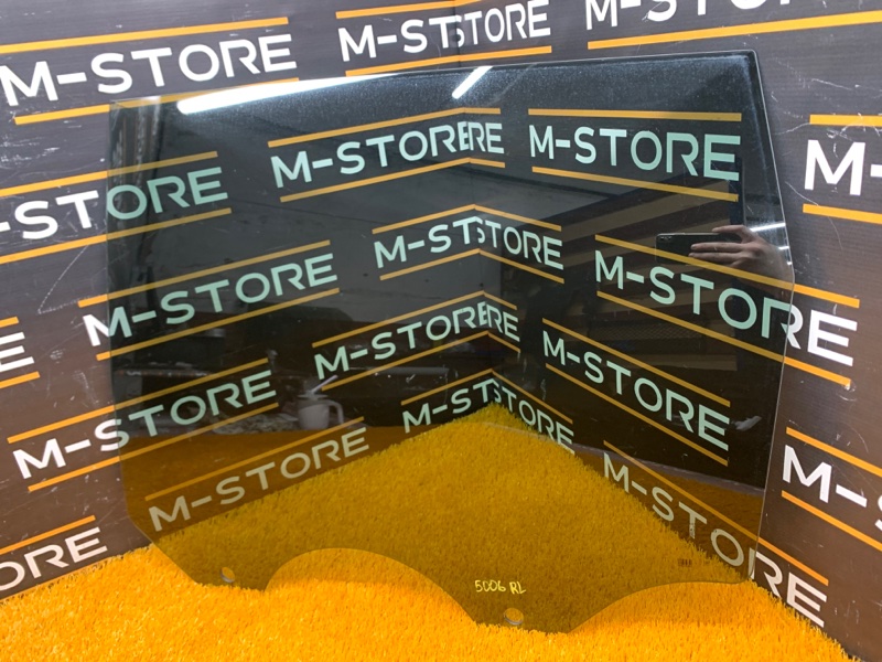 Стекло боковое, 860 рублей, Красноярск