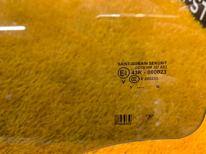 Стекло боковое, 860 рублей, Красноярск