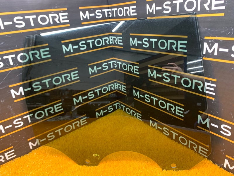 Стекло боковое, 860 рублей, Красноярск