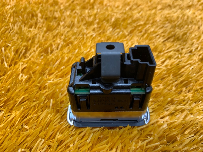 Кнопка открывания багажника, 350 рублей, Красноярск