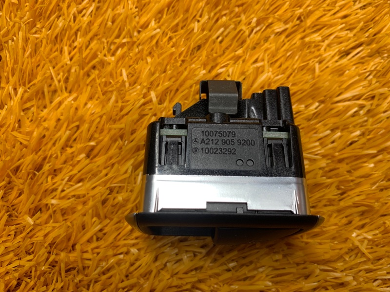 Кнопка открывания багажника, 350 рублей, Красноярск