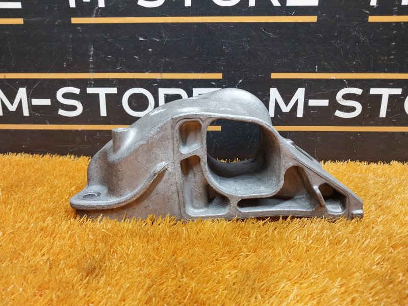 Кронштейн подушки двигателя, 930 рублей, Красноярск