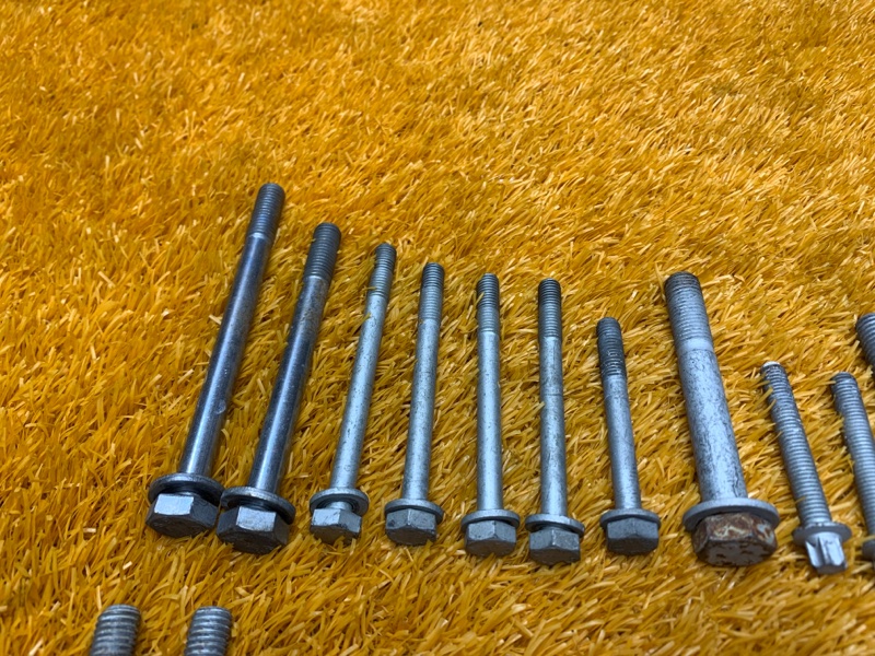 Болты и гайки ДВС, 570 рублей, Красноярск