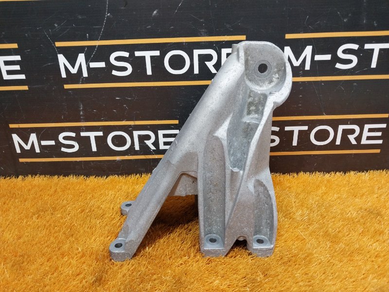 Кронштейн подушки двигателя, 900 рублей, Красноярск