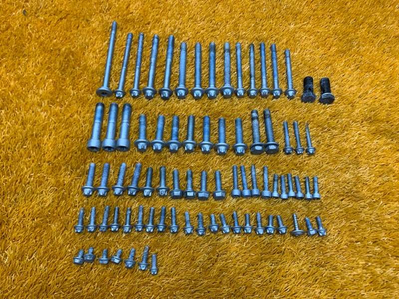 Болты и гайки ДВС, 930 рублей, Красноярск