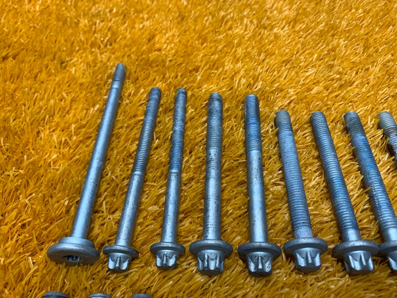 Болты и гайки ДВС, 930 рублей, Красноярск