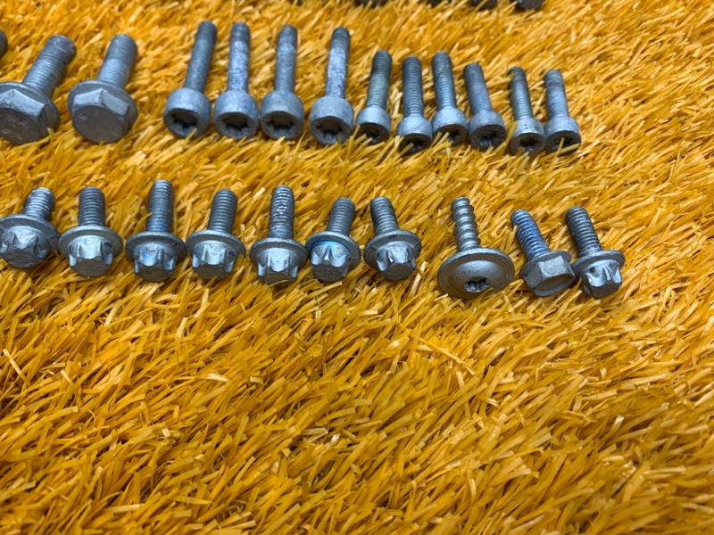 Болты и гайки ДВС, 930 рублей, Красноярск