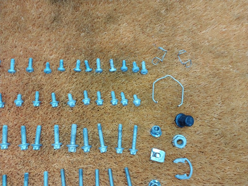 Болты и гайки ДВС, 930 рублей, Красноярск